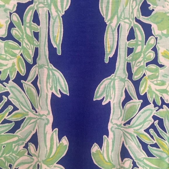 Women's Lilly Pulitzer Top , size extra large, - Picture 3 of 8